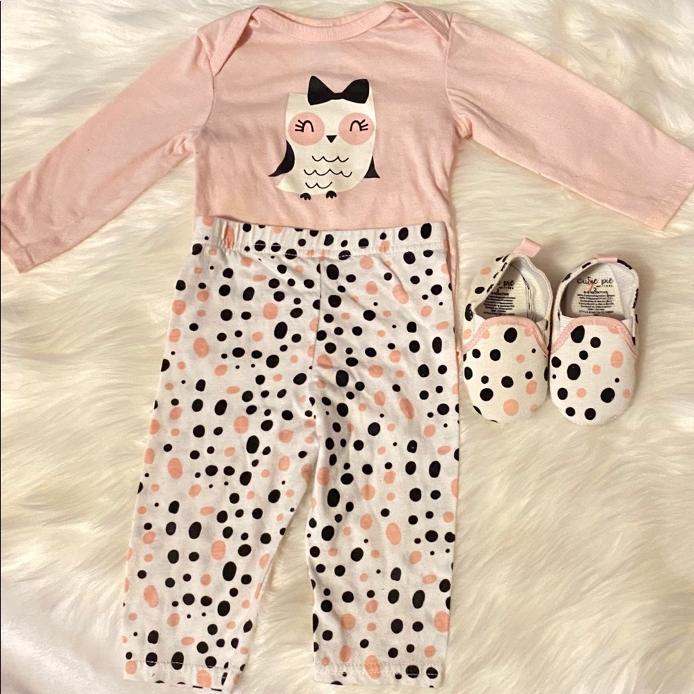 Baby outfit 6-9 months
